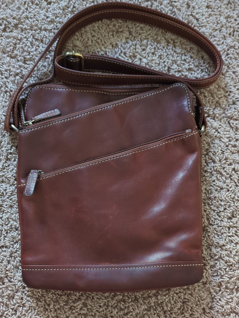 Rugged Earth leather purse